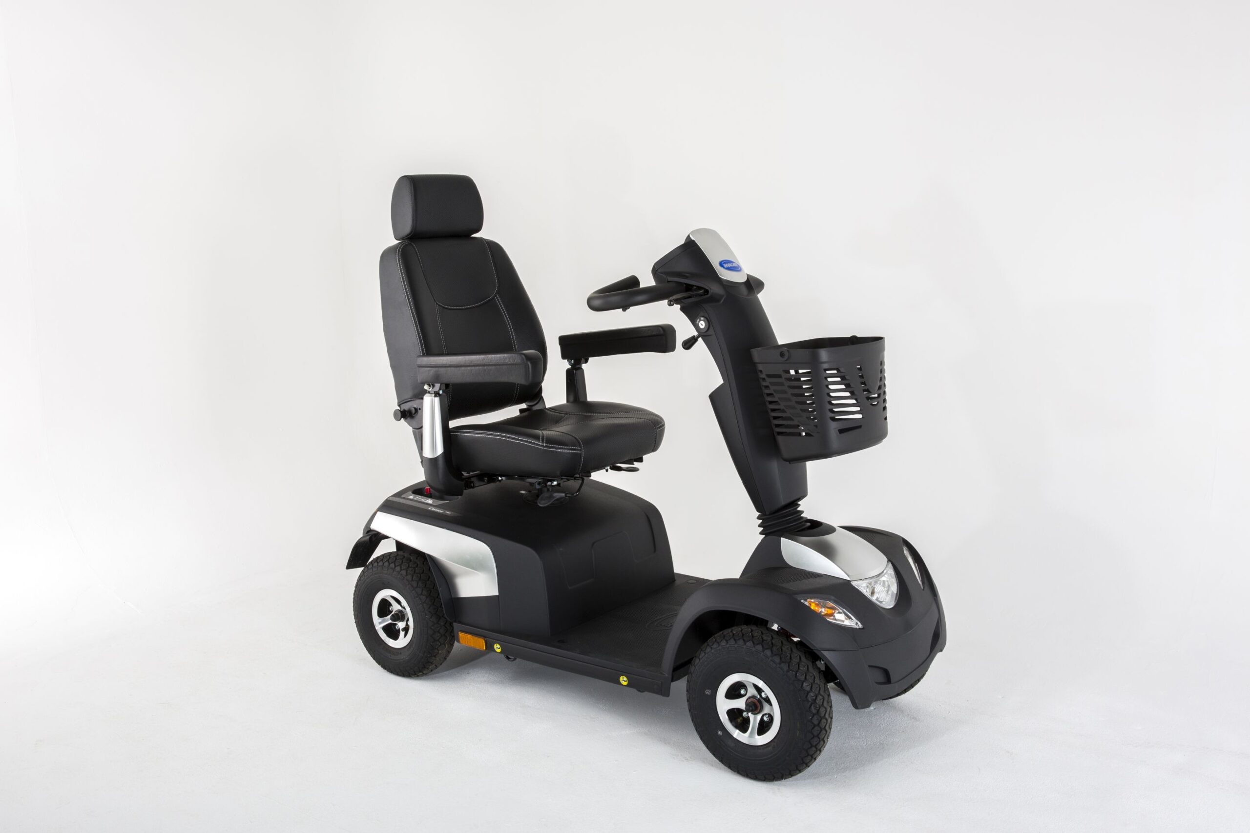 Invacare Comet Pro Mobility Scooter + FREE Bag worth $150 - Image 11