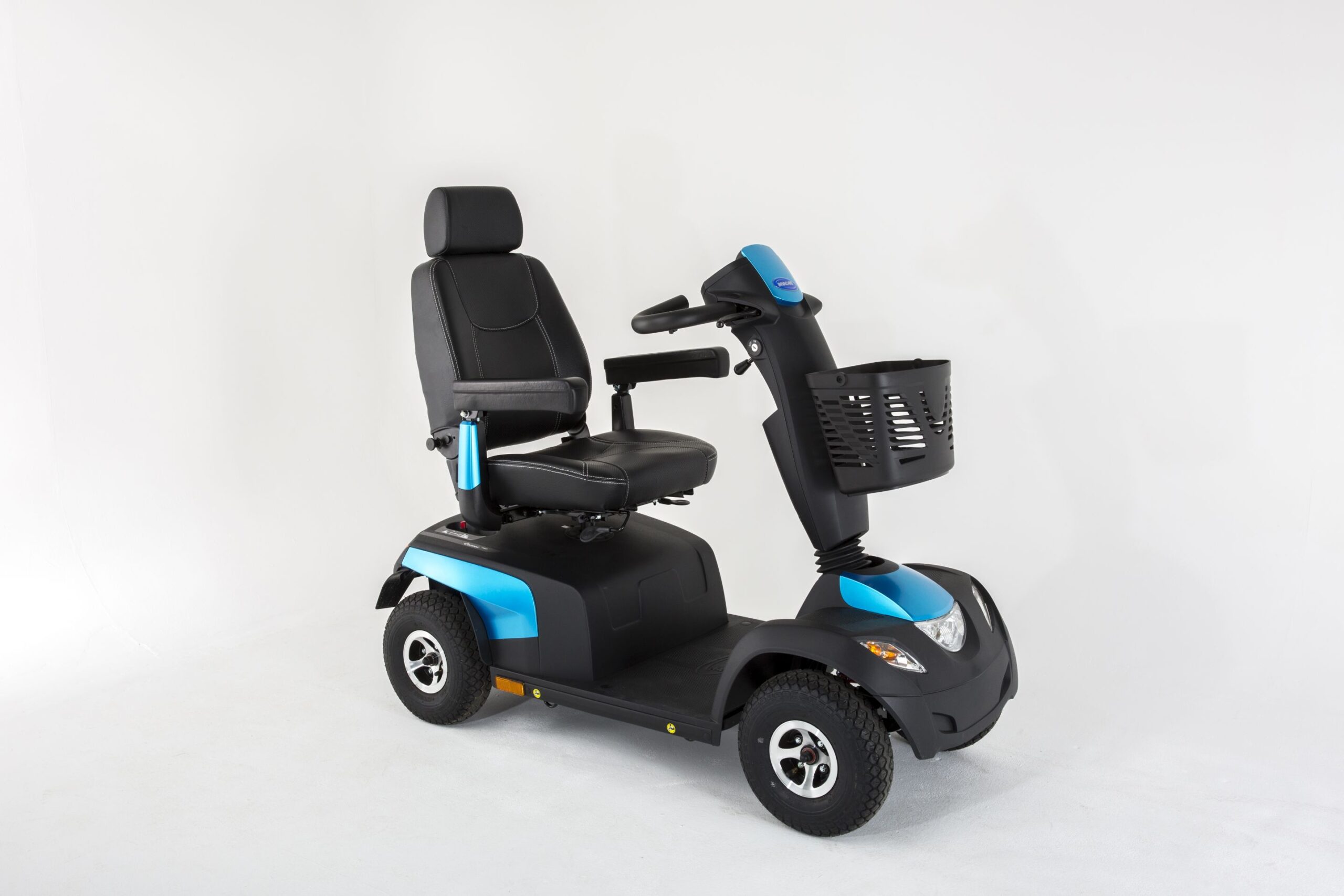 Invacare Comet Pro Mobility Scooter + FREE Bag worth $150 - Image 12
