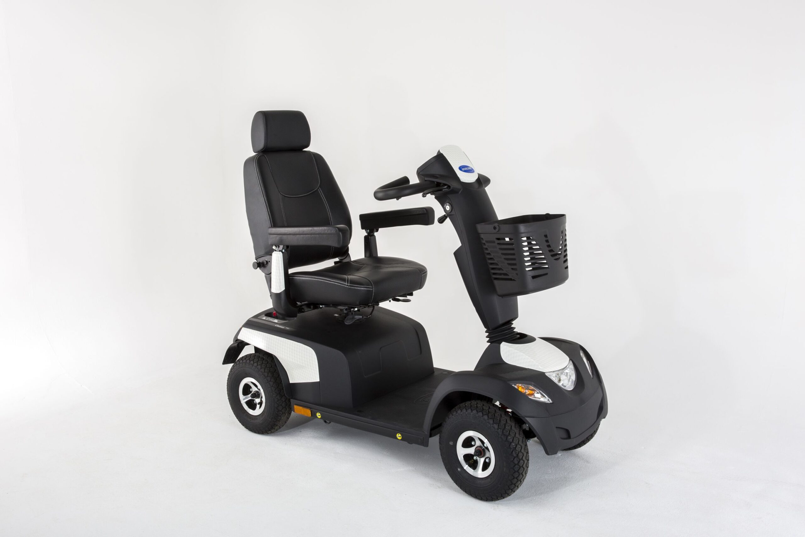 Invacare Comet Pro Mobility Scooter + FREE Bag worth $150 - Image 13