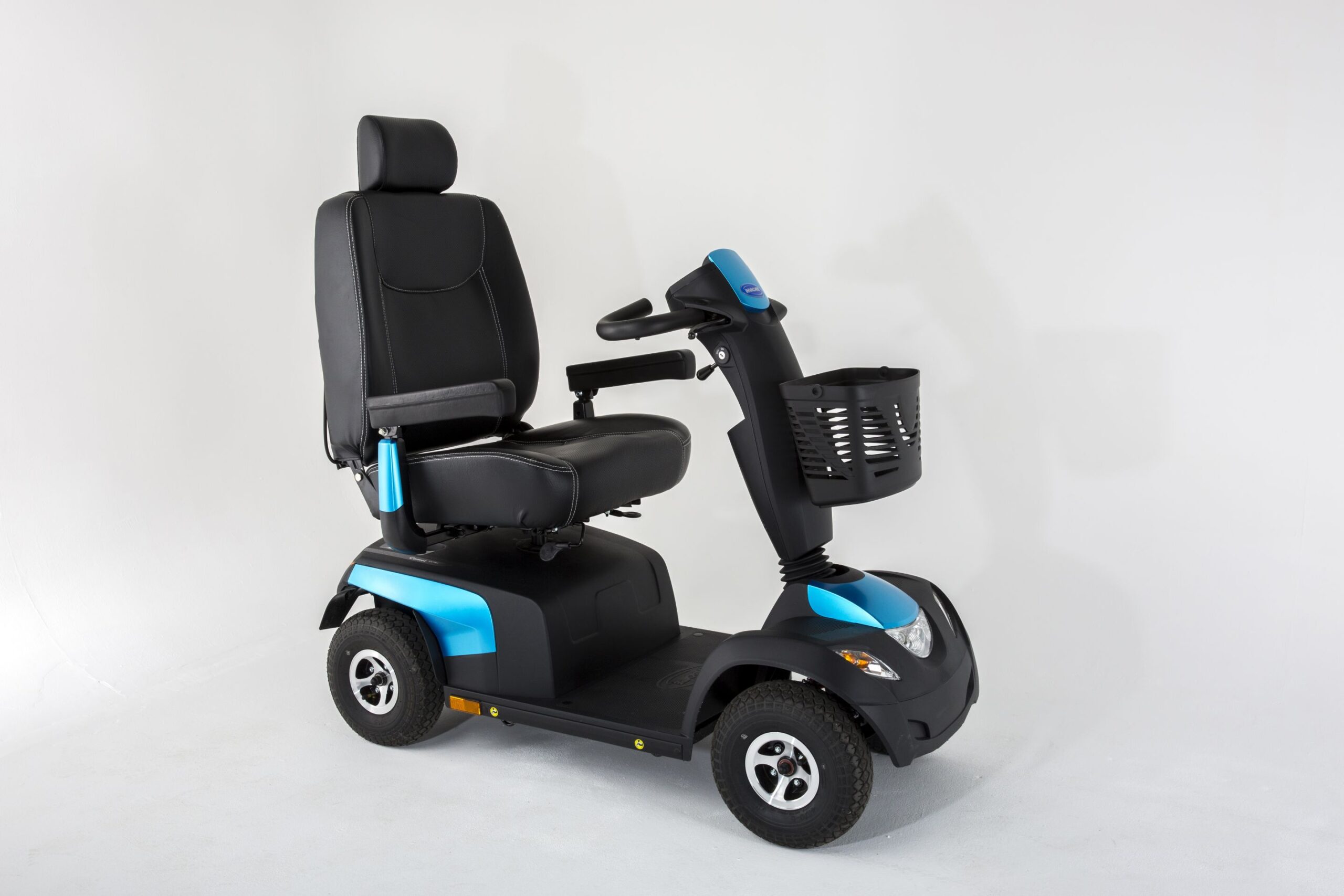 Invacare Comet Ultra Mobility Scooter + FREE Bag worth $150 - Image 6