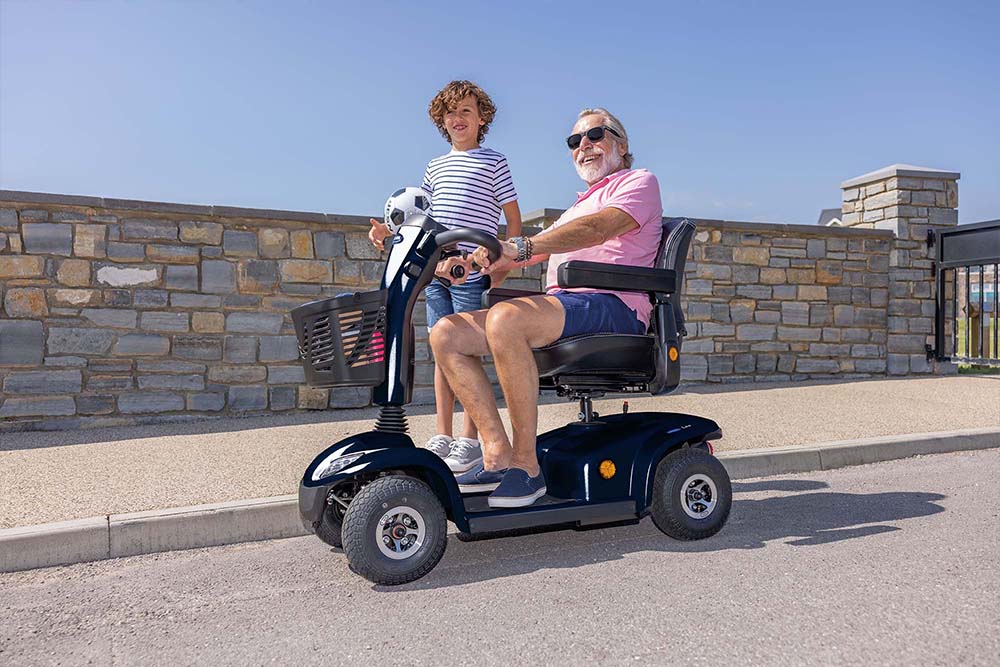 Invacare Leo Mobility Scooter - Blue + FREE Bag worth $150 - Image 3